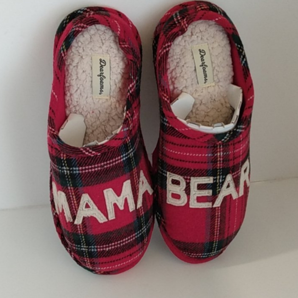 *Dearfoams Plaid Slippers – Red –‎ NWT -Women's 9/10